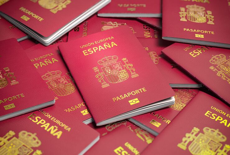 Aprobación regularización extraordinaria extranjería 2026